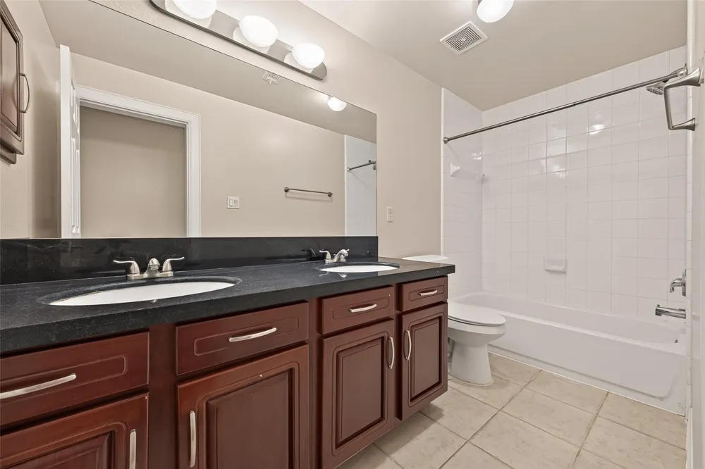 6633 W Sam Houston Parkway S #3C Houston, TX 77072
