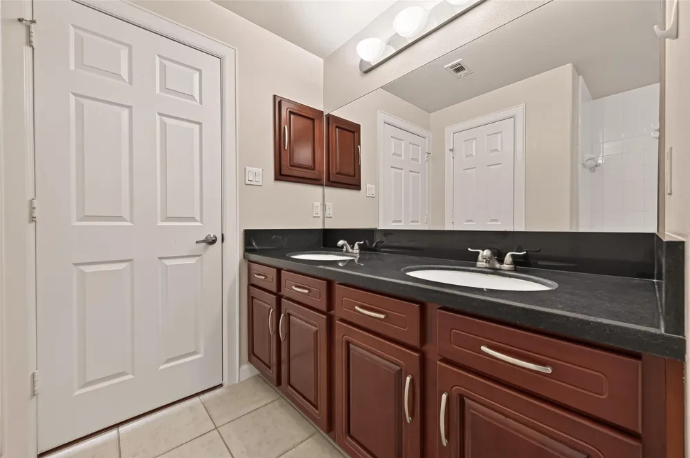 6633 W Sam Houston Parkway S #3C Houston, TX 77072