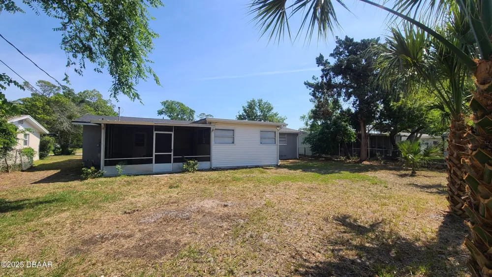 2222 Harvard Road South Daytona, FL 32119