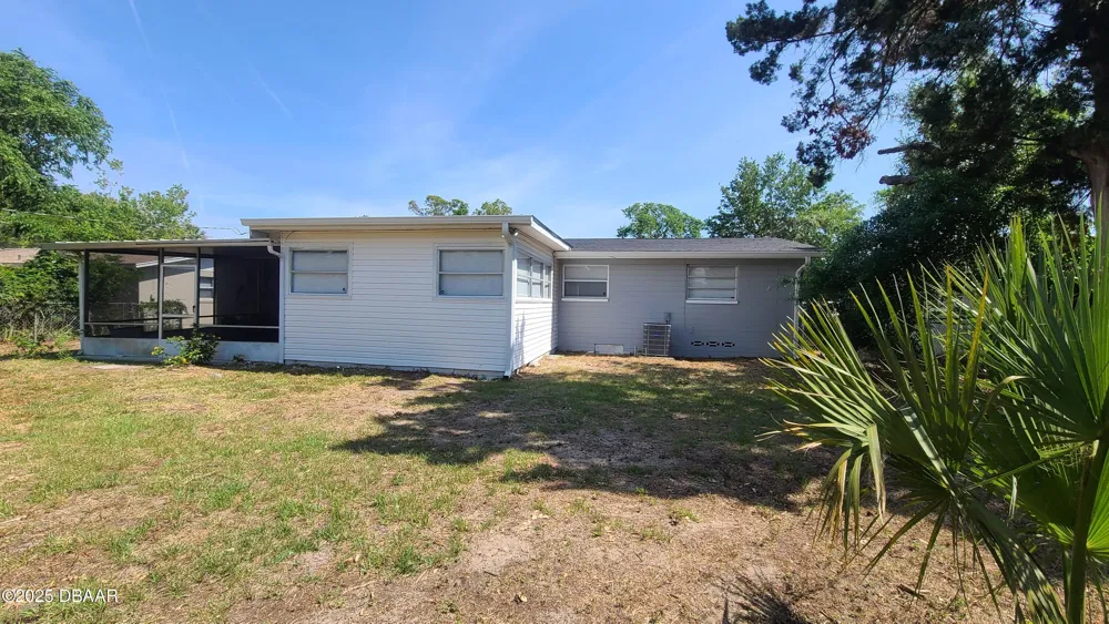 2222 Harvard Road South Daytona, FL 32119