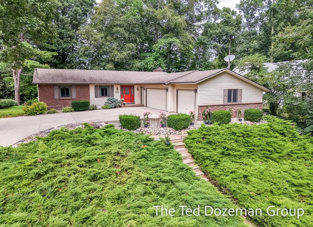 4517 Scenic Drive Hamilton, MI 49419