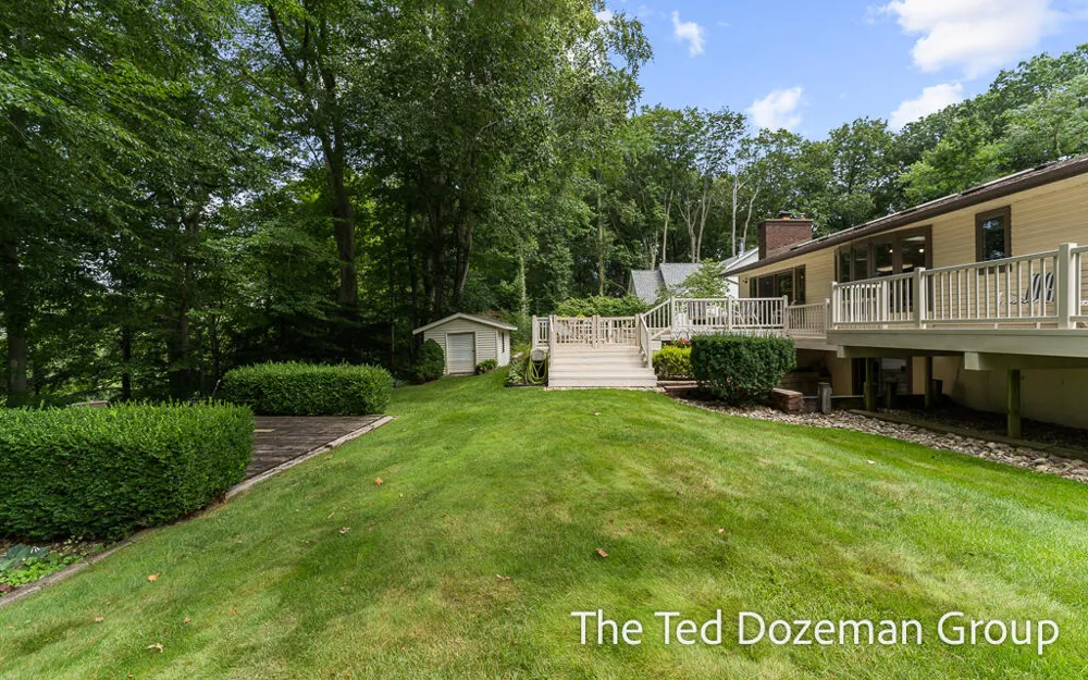 4517 Scenic Drive Hamilton, MI 49419