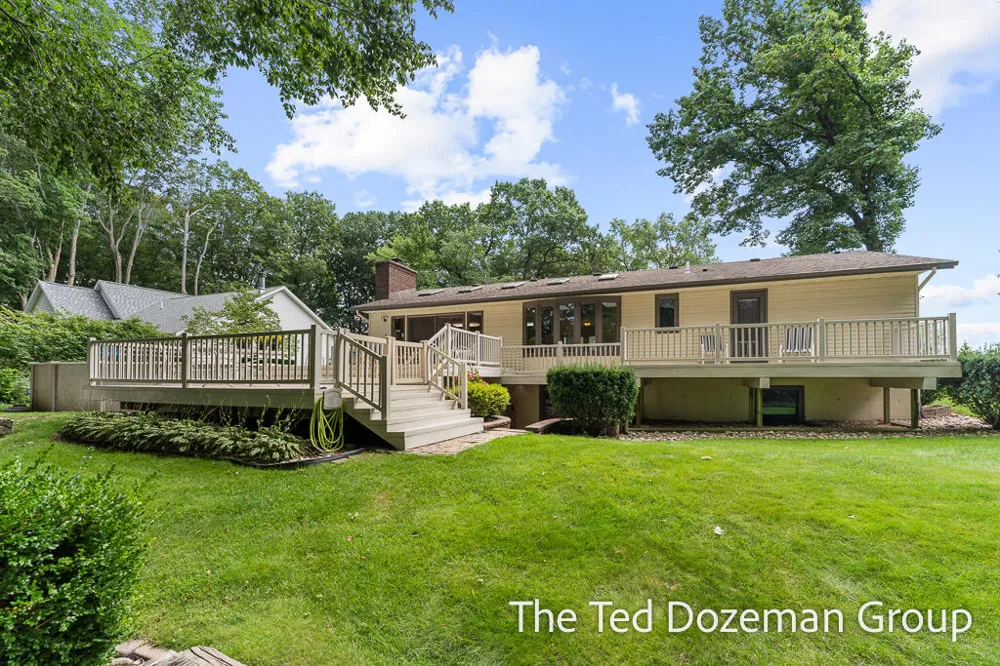 4517 Scenic Drive Hamilton, MI 49419