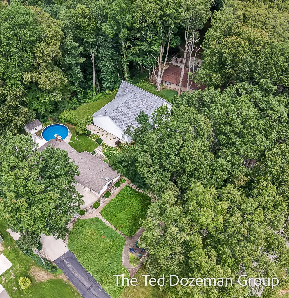 4517 Scenic Drive Hamilton, MI 49419
