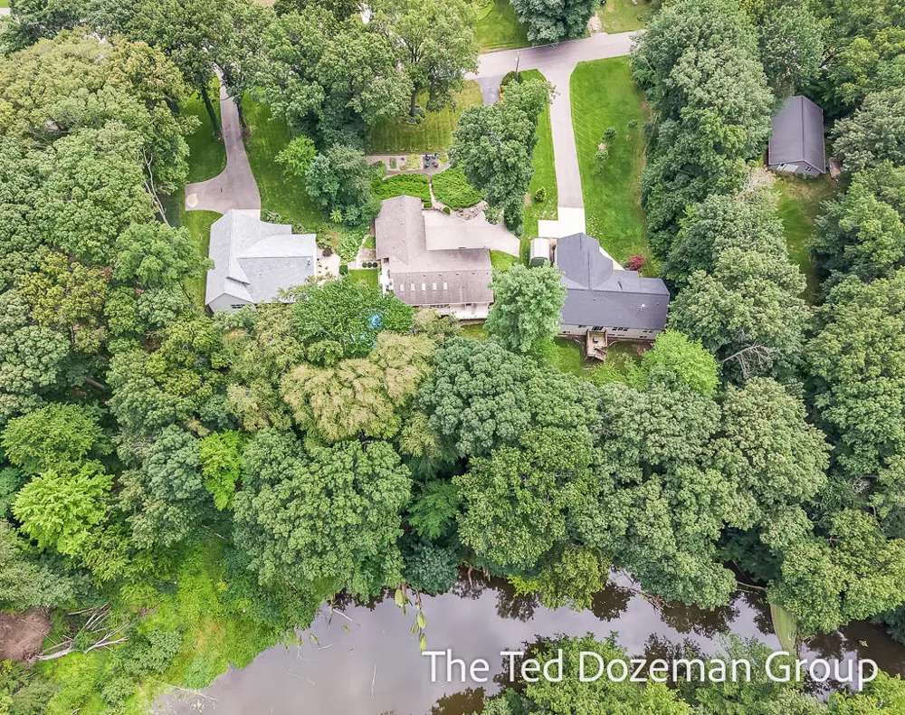4517 Scenic Drive Hamilton, MI 49419
