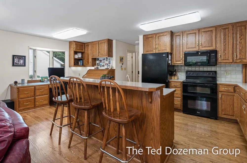4517 Scenic Drive Hamilton, MI 49419