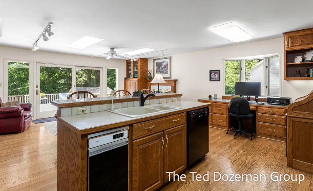 4517 Scenic Drive Hamilton, MI 49419
