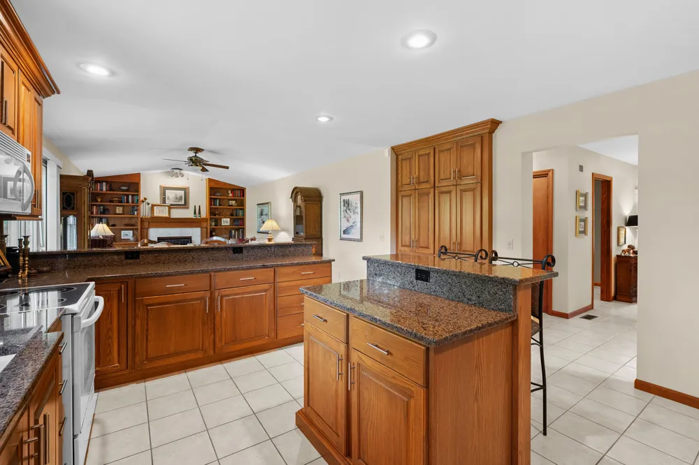 16136 Prairie Ronde Road Schoolcraft, MI 49087