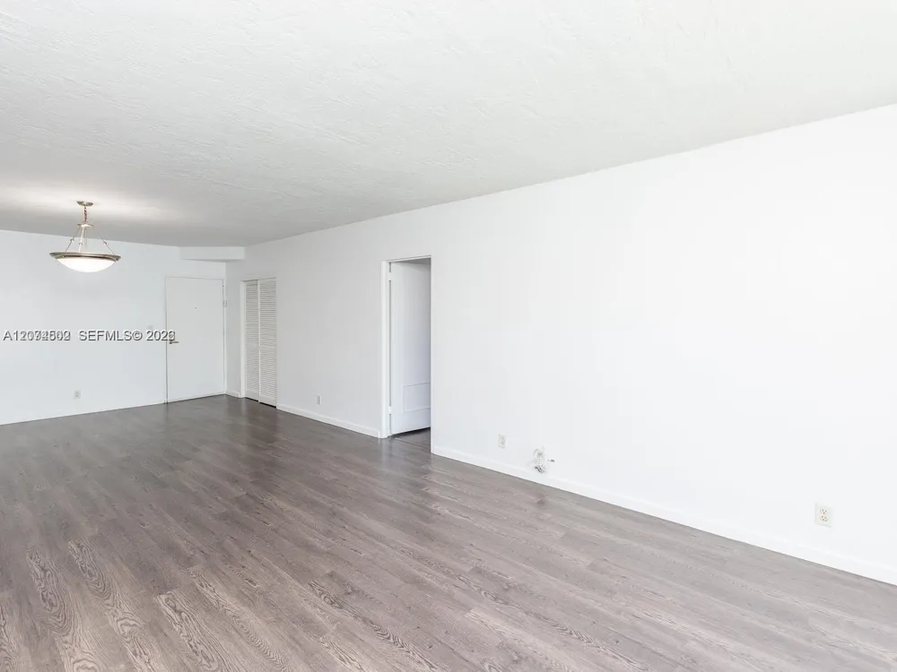 3000 S Ocean Dr #922 Hollywood, FL 33019