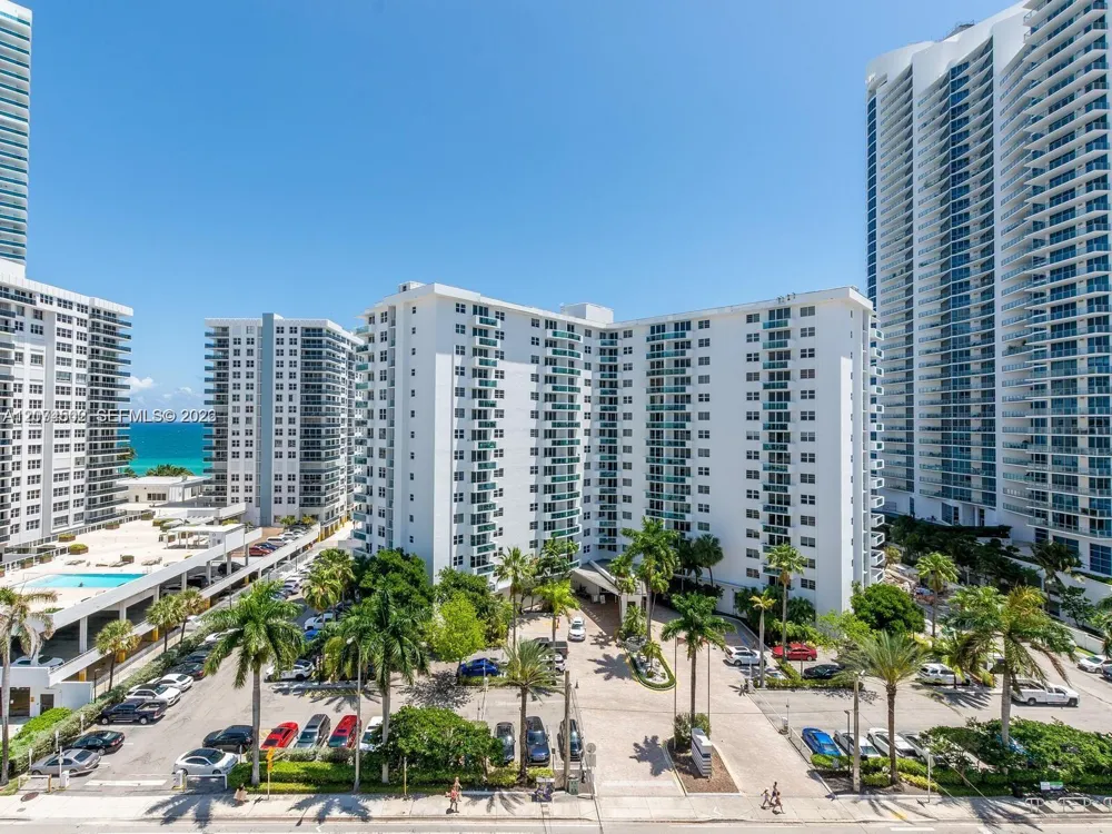 3000 S Ocean Dr #922 Hollywood, FL 33019