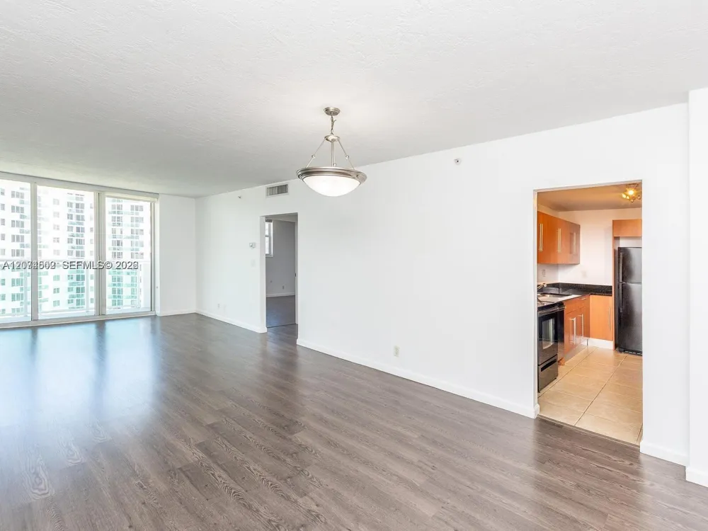 3000 S Ocean Dr #922 Hollywood, FL 33019