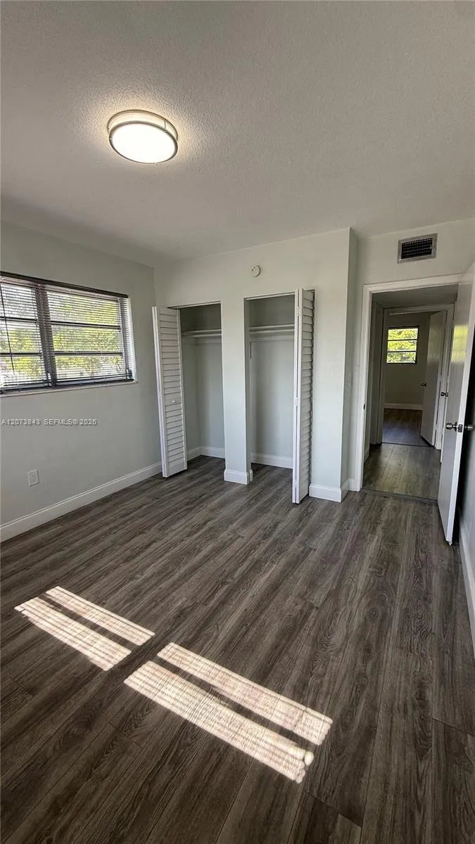 245 NE 191st St #3014 Miami, FL 33179