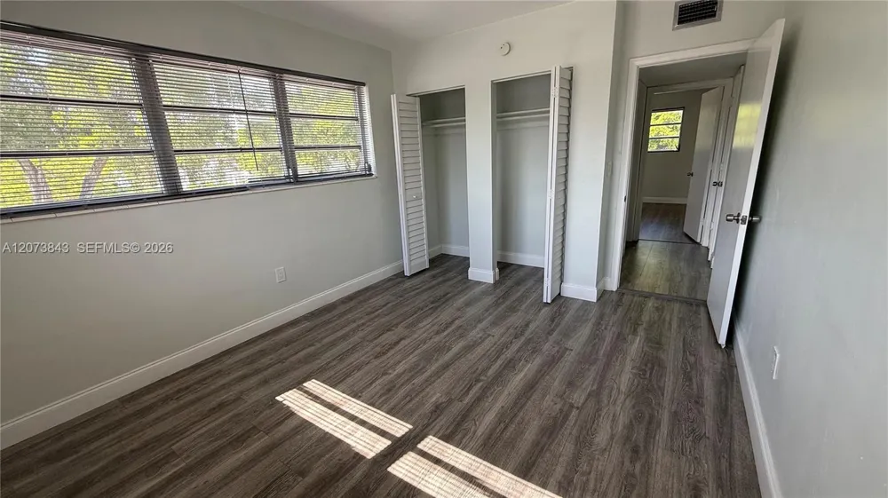 245 NE 191st St #3014 Miami, FL 33179