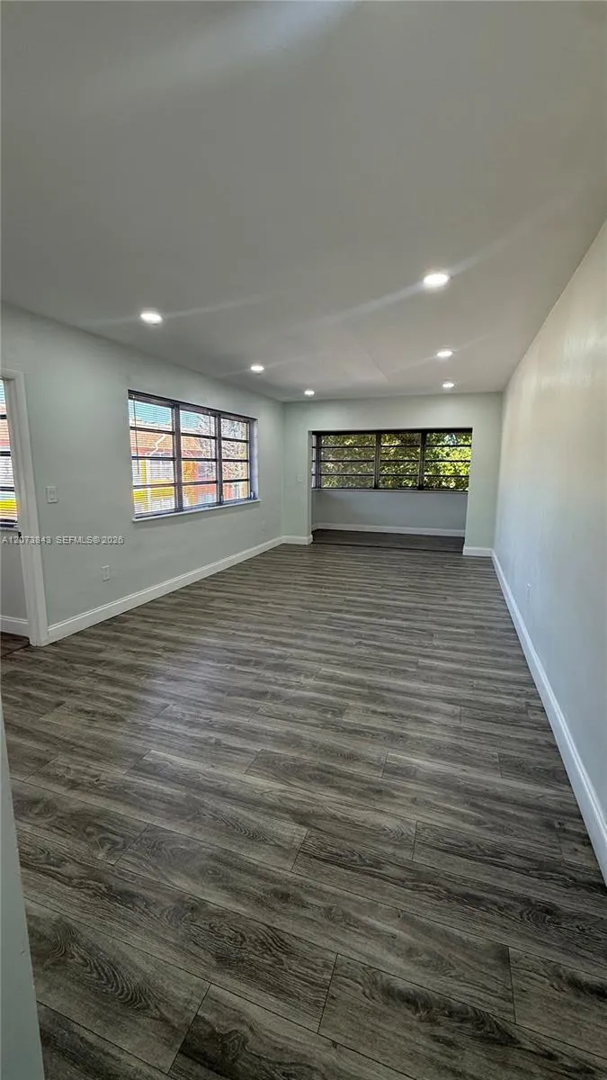 245 NE 191st St #3014 Miami, FL 33179