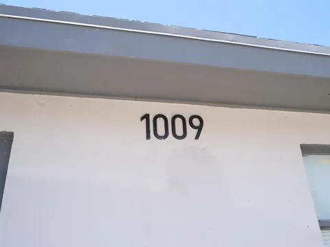 1009 9TH STREET #1