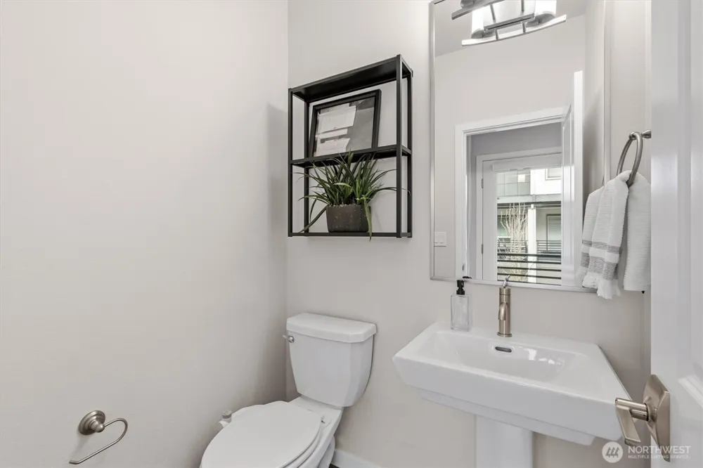 964 7th Avenue NE #2.4 Issaquah, WA 98029