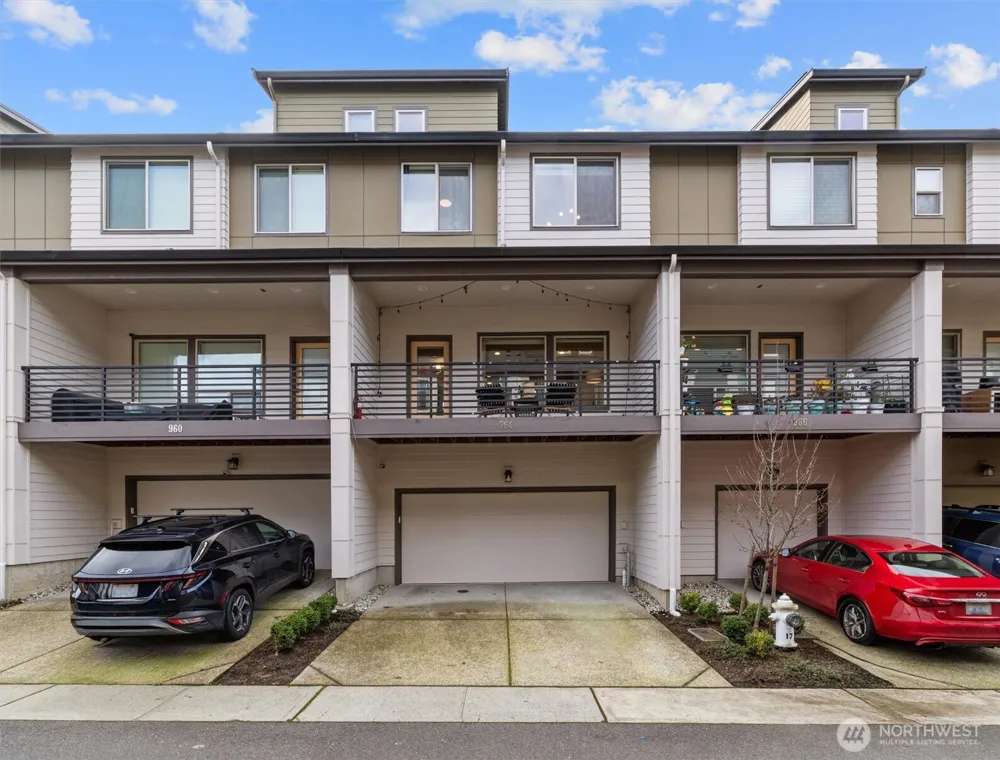 964 7th Avenue NE #2.4 Issaquah, WA 98029