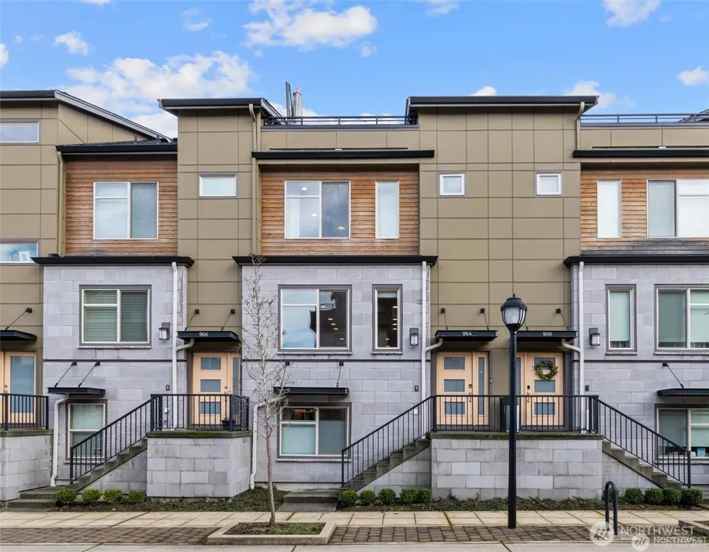 964 7th Avenue NE #2.4 Issaquah, WA 98029