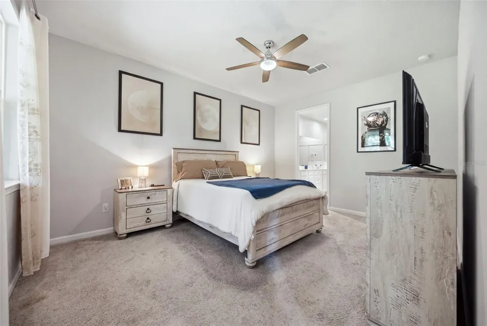 5636 SILVERBRIDGE TRAIL Bradenton, FL 34211