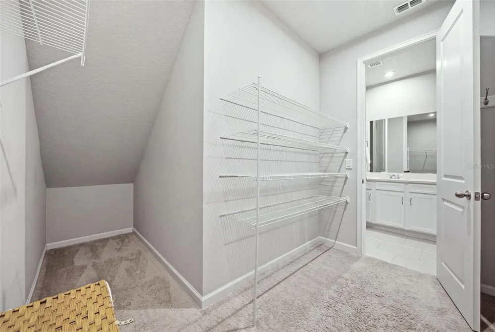 5636 SILVERBRIDGE TRAIL Bradenton, FL 34211