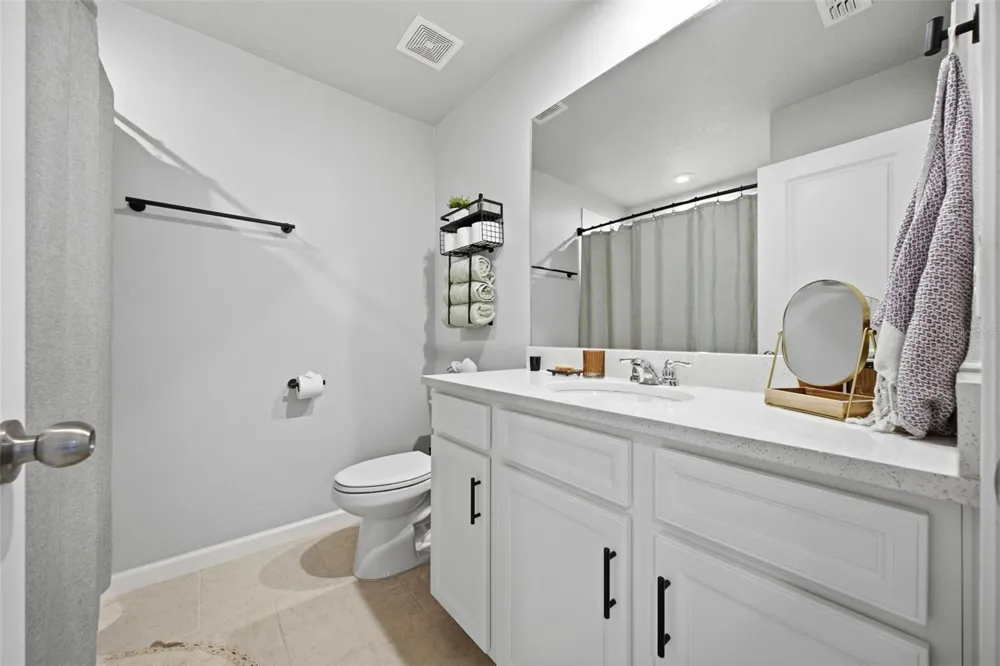 5636 SILVERBRIDGE TRAIL Bradenton, FL 34211