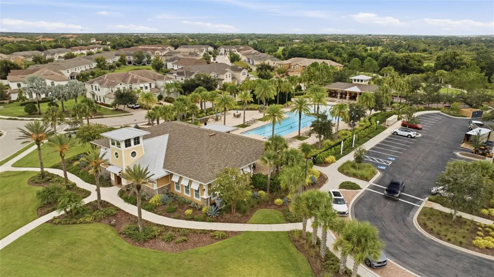 5636 SILVERBRIDGE TRAIL Bradenton, FL 34211