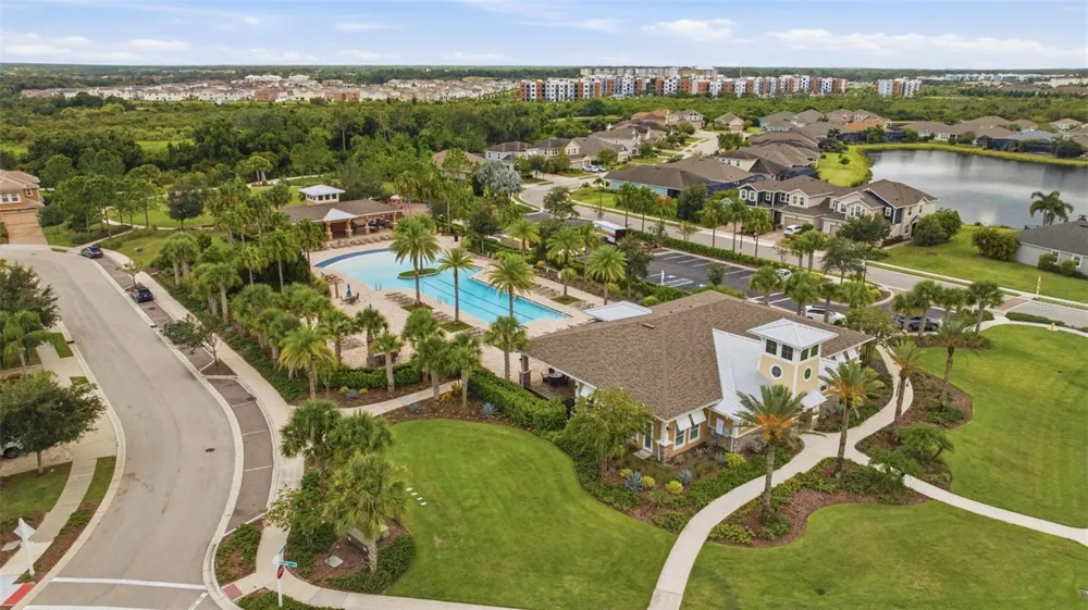 5636 SILVERBRIDGE TRAIL Bradenton, FL 34211