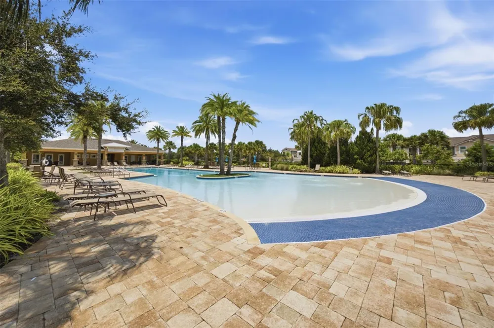 5636 SILVERBRIDGE TRAIL Bradenton, FL 34211