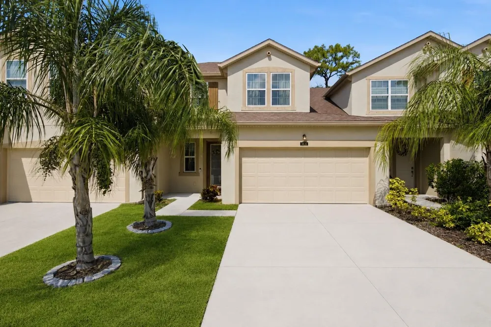5636 SILVERBRIDGE TRAIL Bradenton, FL 34211