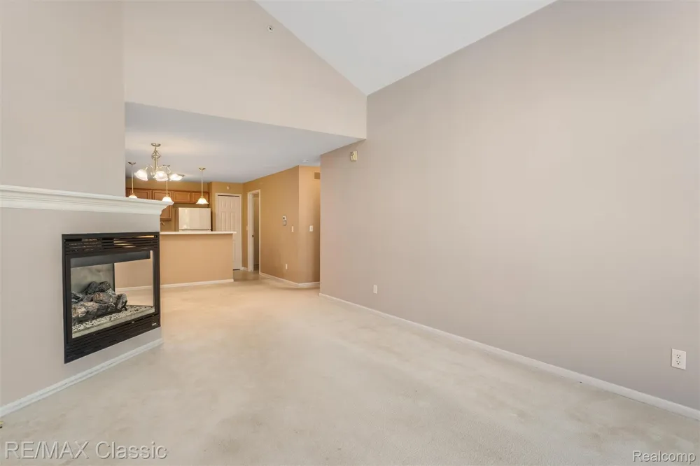 6104 Jasmine Drive Commerce Charter Township, MI 48390