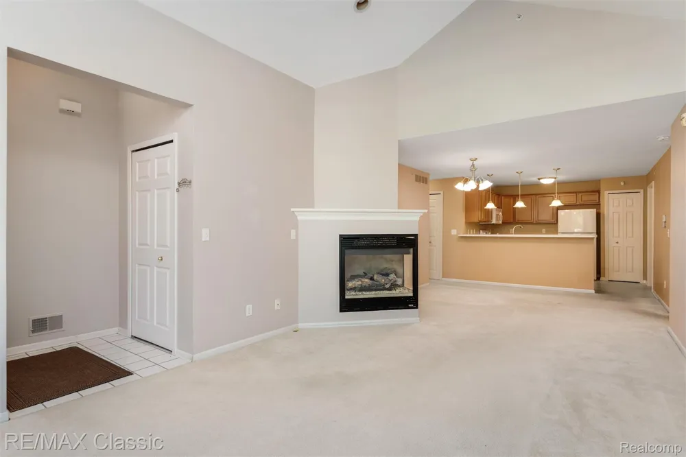 6104 Jasmine Drive Commerce Charter Township, MI 48390