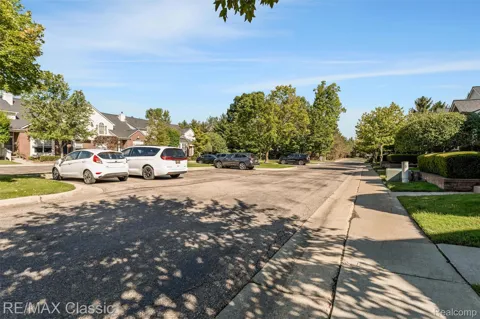 6104 Jasmine Drive