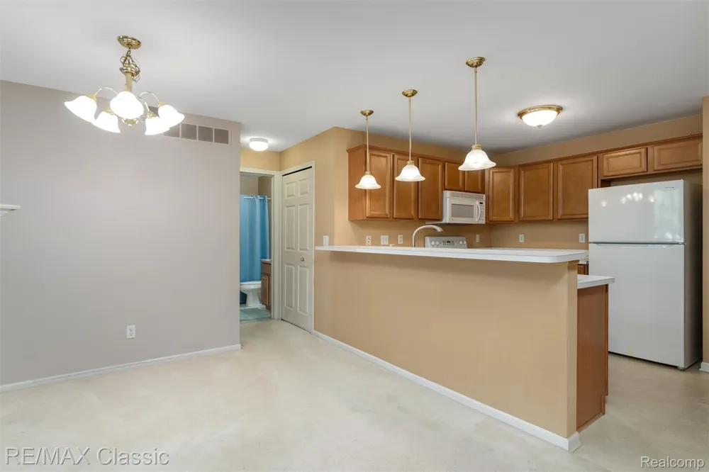 6104 Jasmine Drive Commerce Charter Township, MI 48390