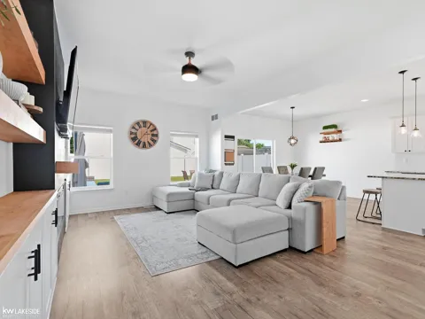310 W. BARRETT AVENUE
