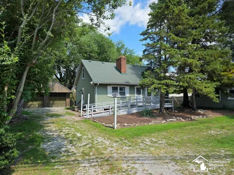 1592 Stewart Road