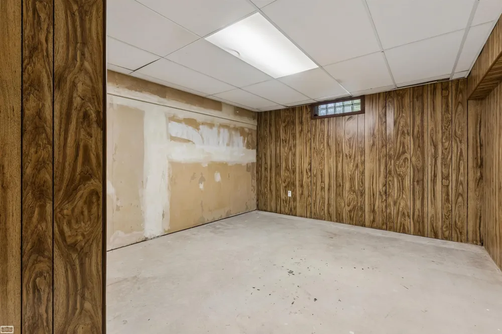 38665 Bayside Ct Court Clinton Charter Township, MI 48038