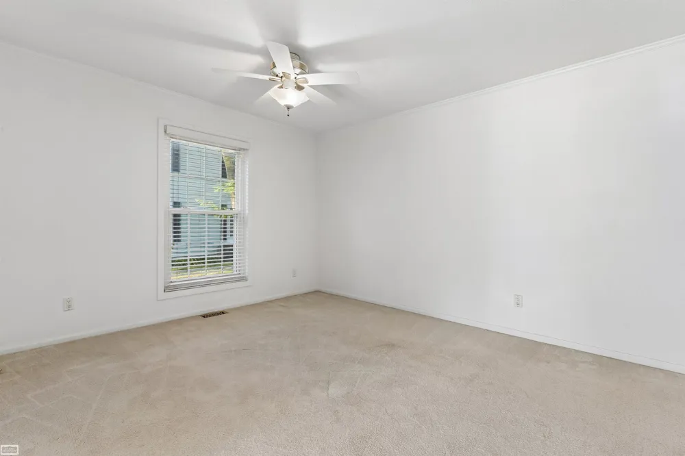 38665 Bayside Ct Court Clinton Charter Township, MI 48038