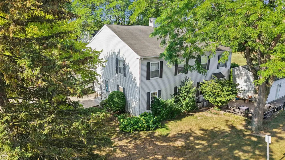 38665 Bayside Ct Court Clinton Charter Township, MI 48038