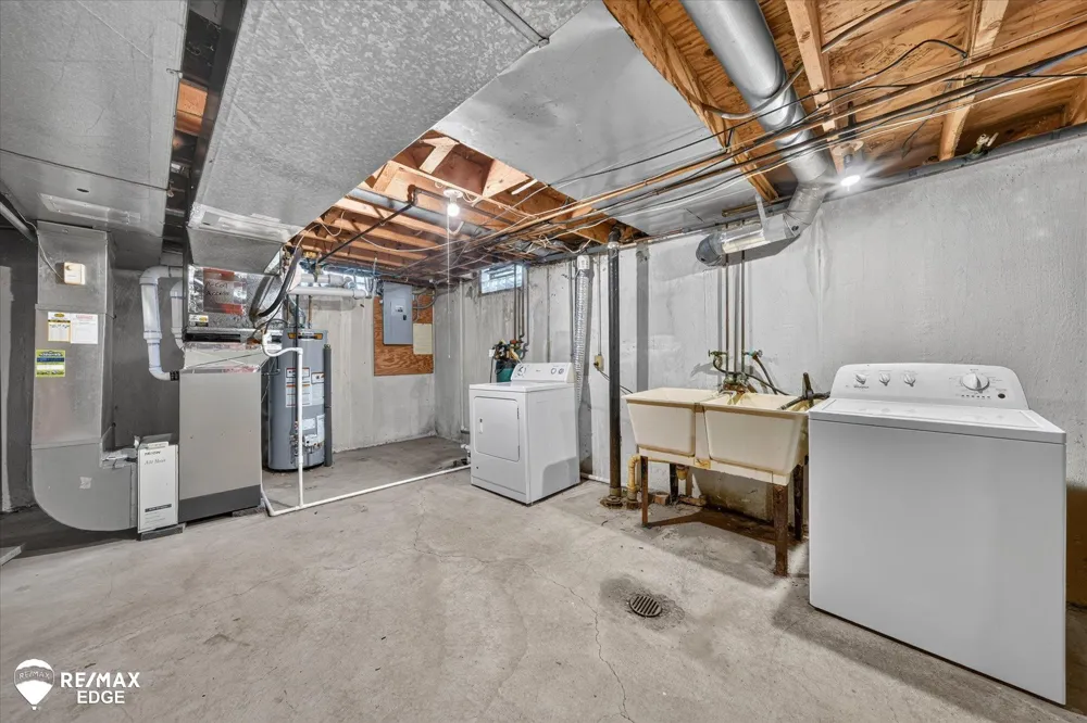 310 Delzingro Drive Davison City, MI 48423