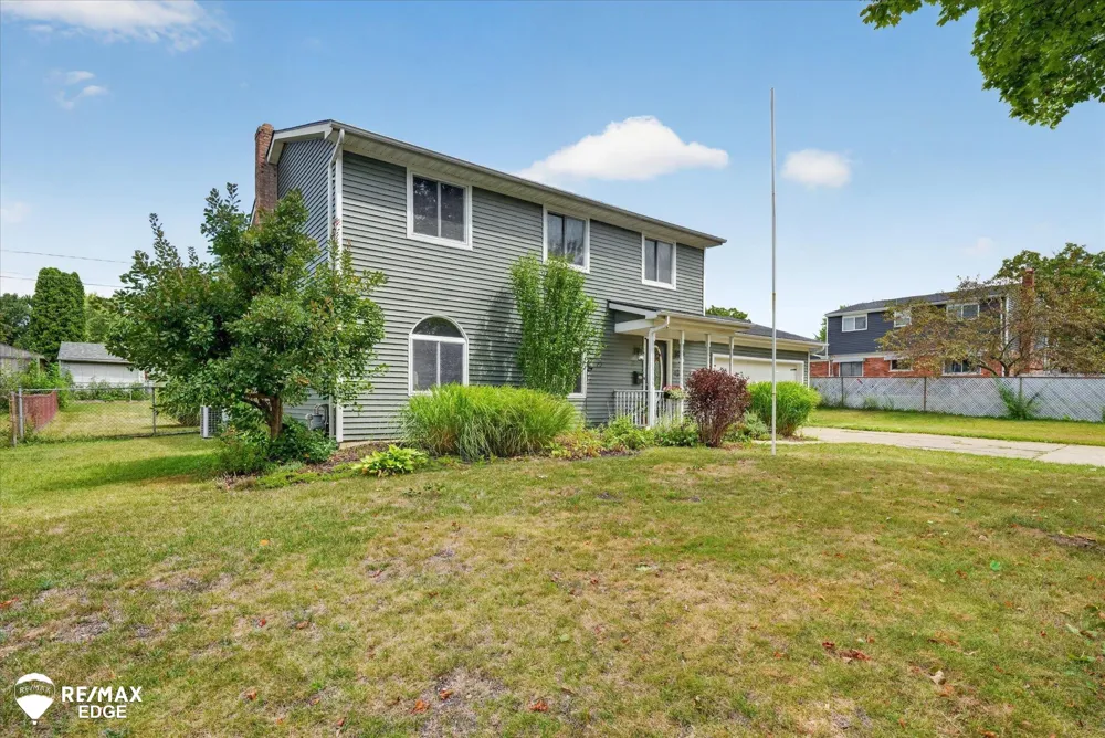310 Delzingro Drive Davison City, MI 48423