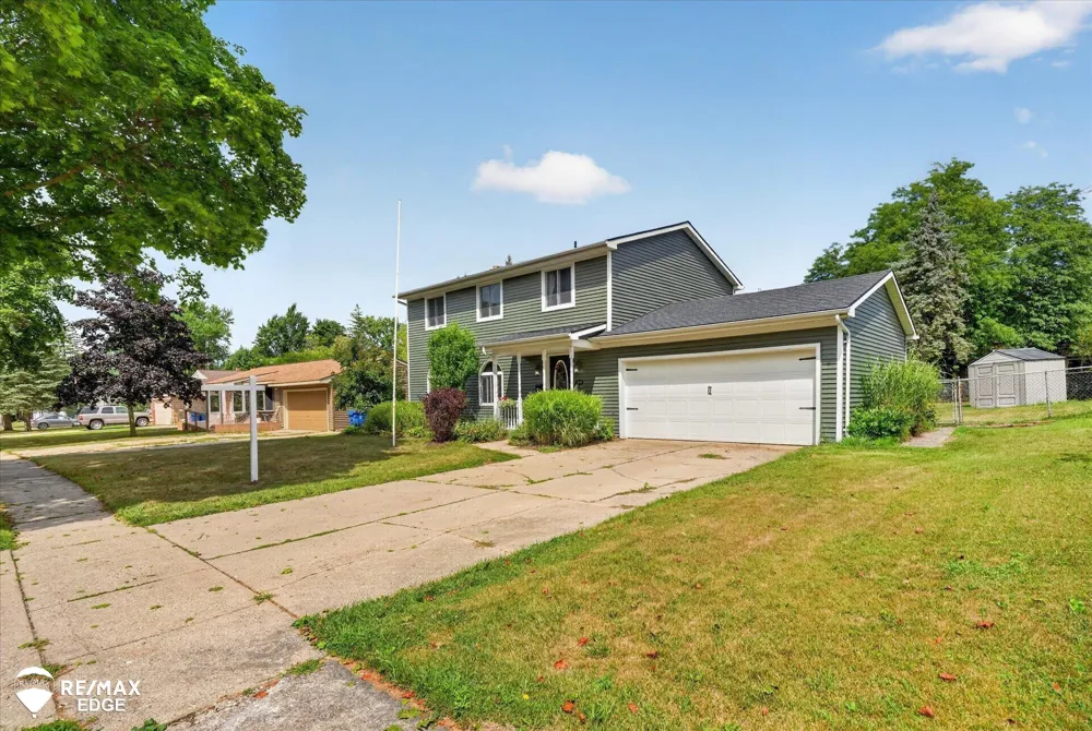 310 Delzingro Drive Davison City, MI 48423