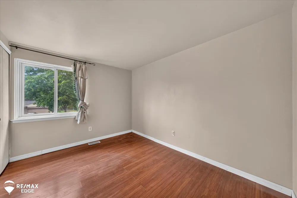310 Delzingro Drive Davison City, MI 48423