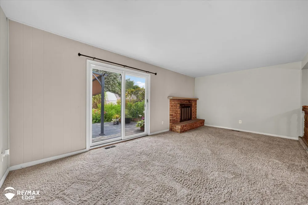 310 Delzingro Drive Davison City, MI 48423