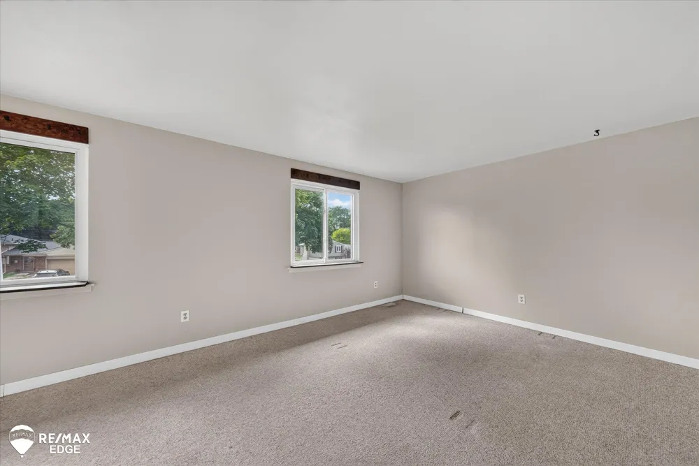 310 Delzingro Drive Davison City, MI 48423