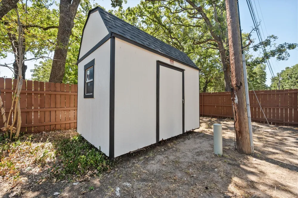 904 Northwood Corsicana, TX 75110