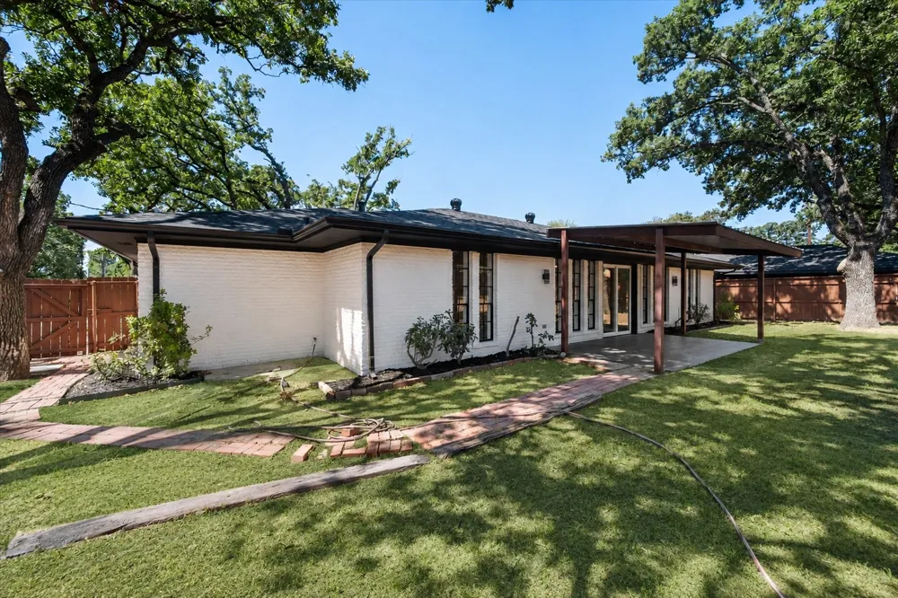 904 Northwood Corsicana, TX 75110