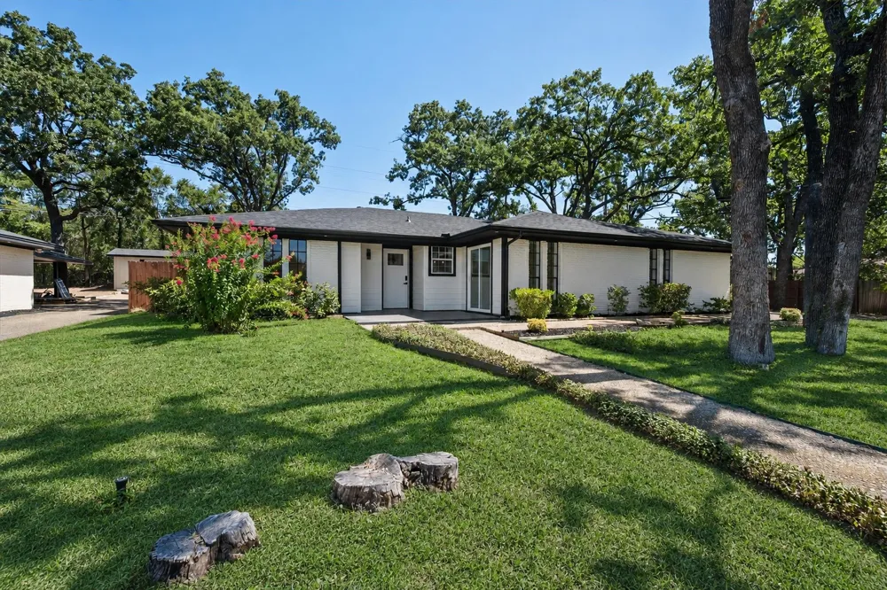 904 Northwood Corsicana, TX 75110