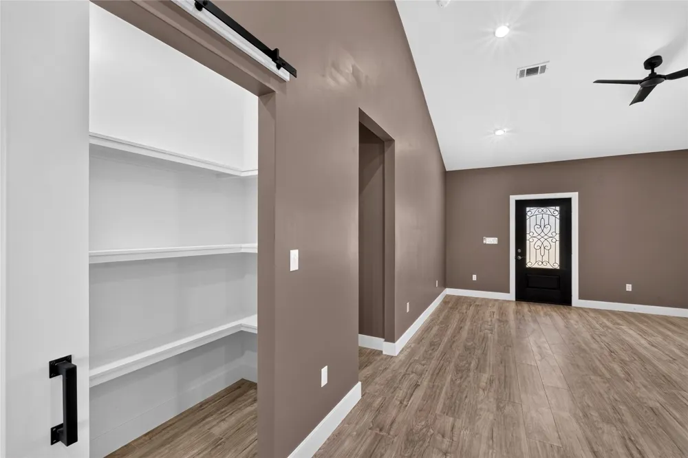 1439 CR 4209 Jacksonville, TX 75766