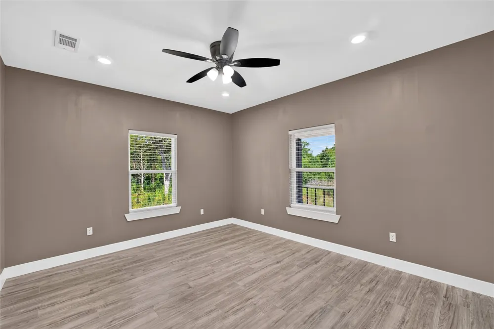 1439 CR 4209 Jacksonville, TX 75766