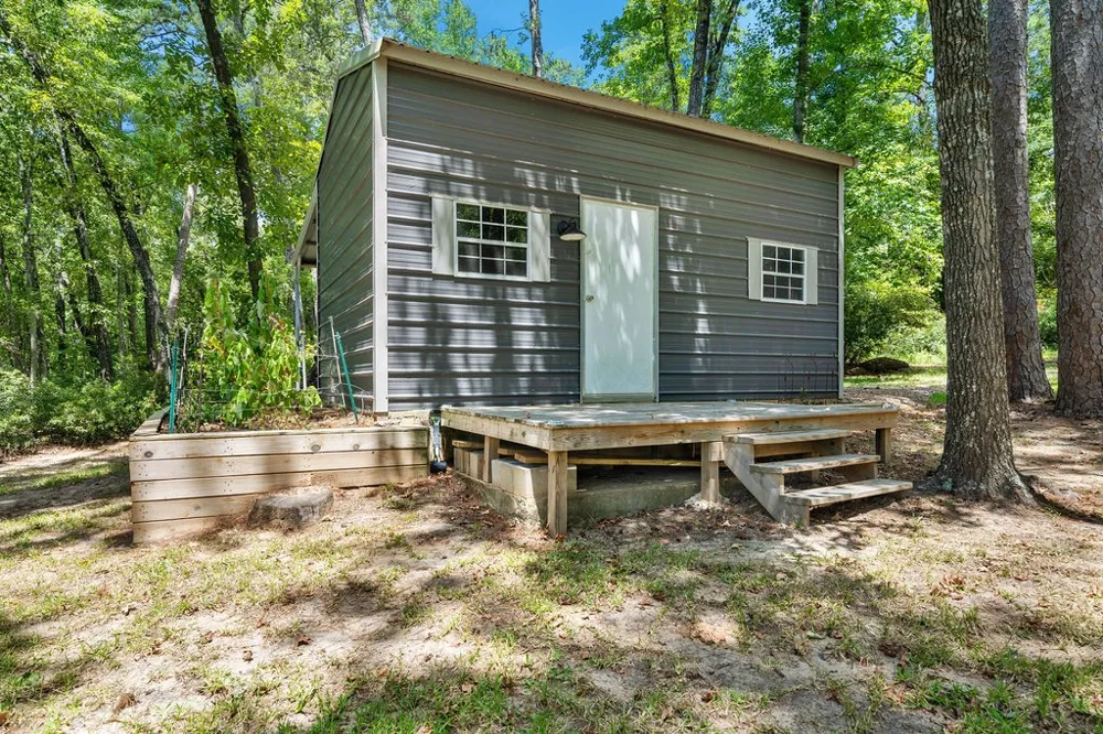 65 Private Road 7332 Frankston, TX 75763